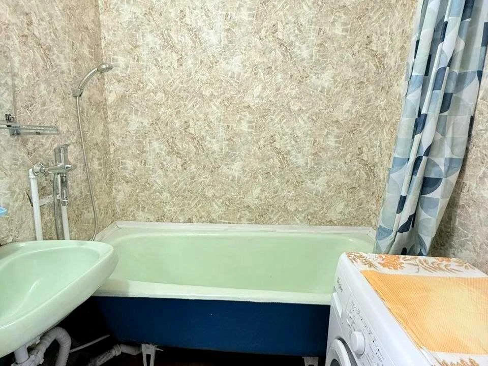 Квартира. Оноре де Бальзака, 10, Деснянський район, Київ.