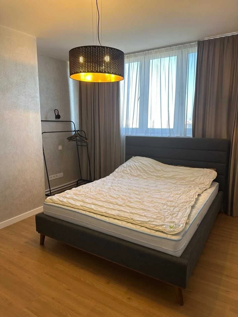 Здам в оренду 1-к квартиру 50 кв. м. метро Іподром