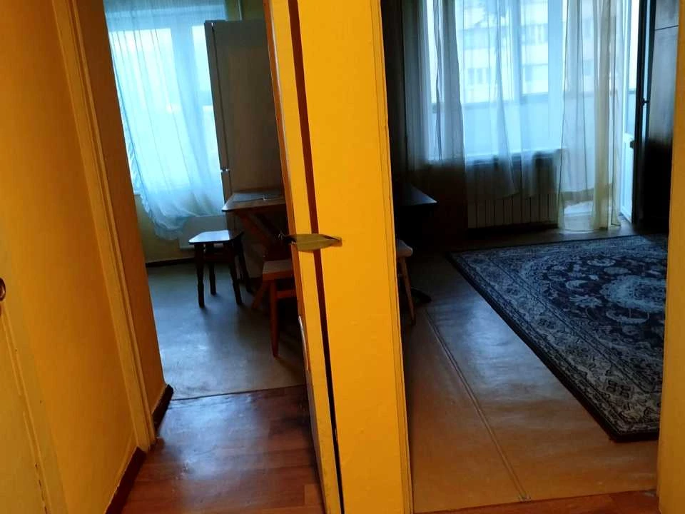 Квартира. Київ, Симиренка вул.