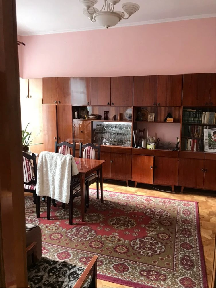 Продажа 2-комнатной квартиры на ул. Личаковской