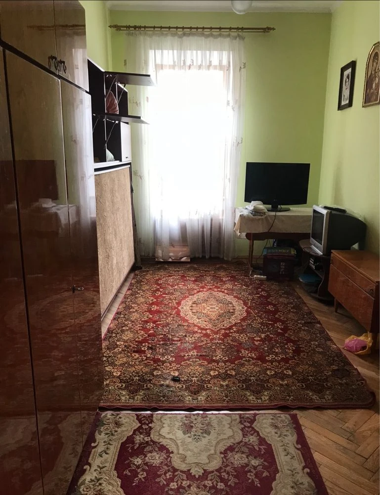 Продажа 2-комнатной квартиры на ул. Личаковской
