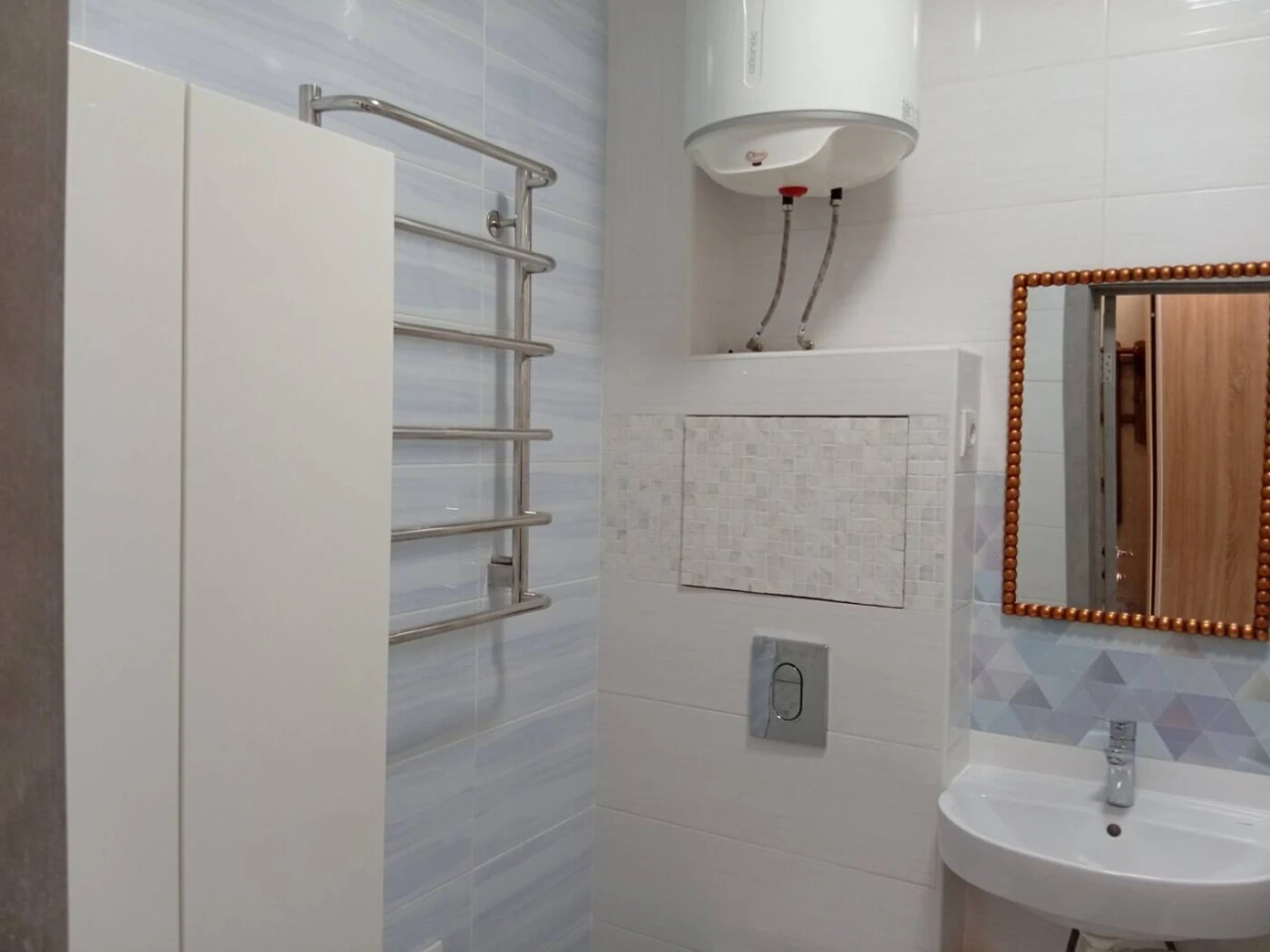 Live and thrive! Stylish studio with renovation and furniture in Kahovska ЖК