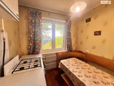 Apartment for Sale, Left Bank