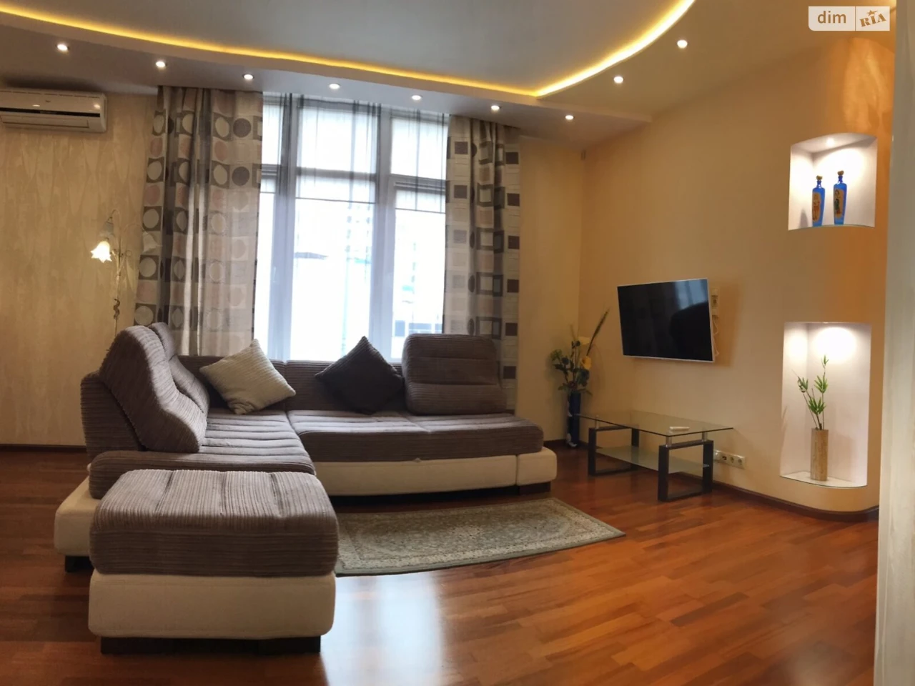 Long-Term Rental Apartment, Осокорки