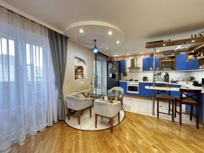 3х комн. квартира + кухня-студия 25 м² в Приморском районе О
