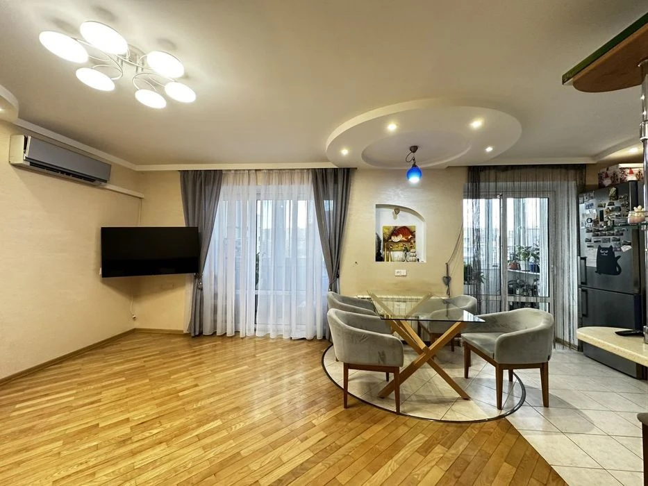 3х комн. квартира + кухня-студия 25 м² в Приморском районе О