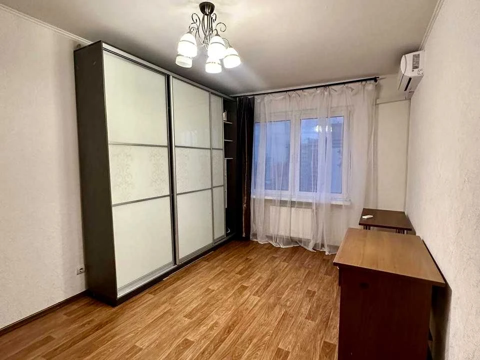Квартира. Київ, Софії Русової вул.