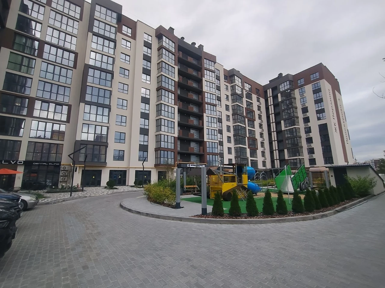 1-bedroom apartment in the prestigious Pearlina Proskurova 3 complex. Exhibition.