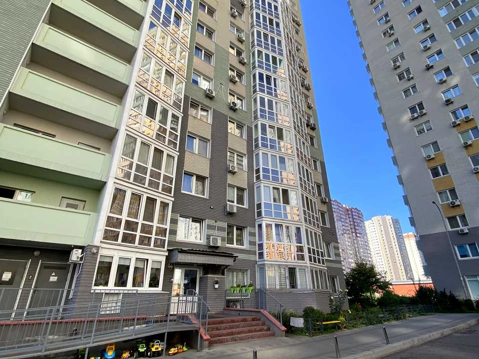 Квартира. Київ, Софії Русової вул.