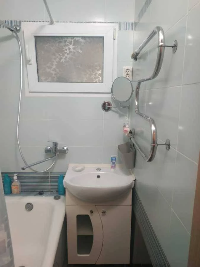 Rent Long-Term 2-Bedroom Apartment, Kyiv, Dniprovskyi, Yunosti