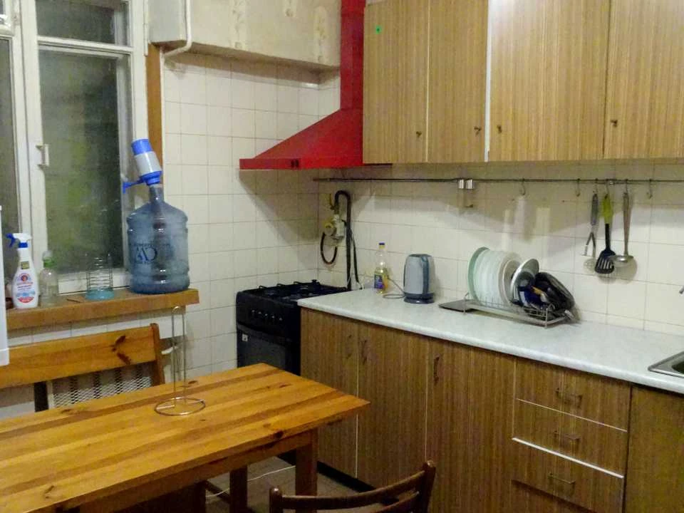 Квартира. Київ, Костянтинівська вулиця