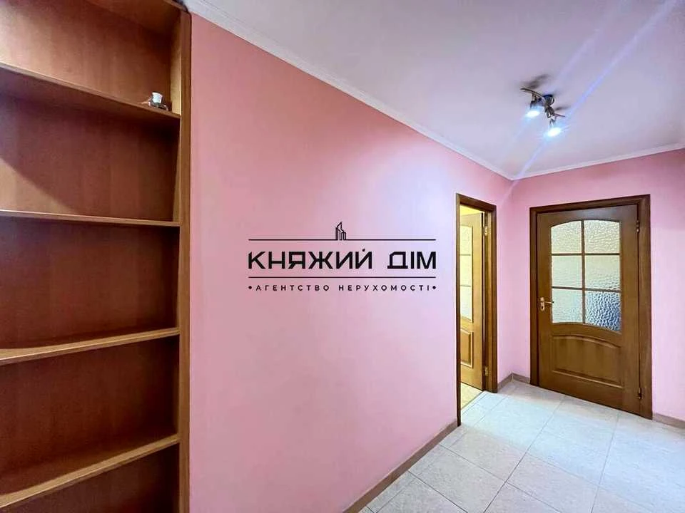 Квартира. Киев, улица Житлянская.