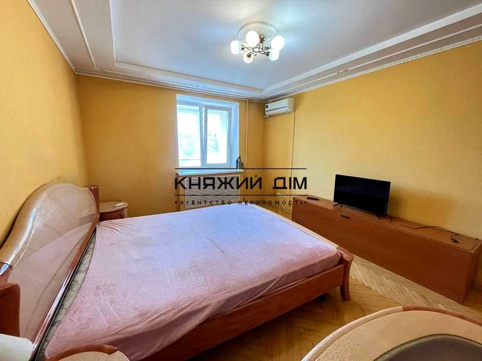 Квартира. Киев, улица Житлянская.