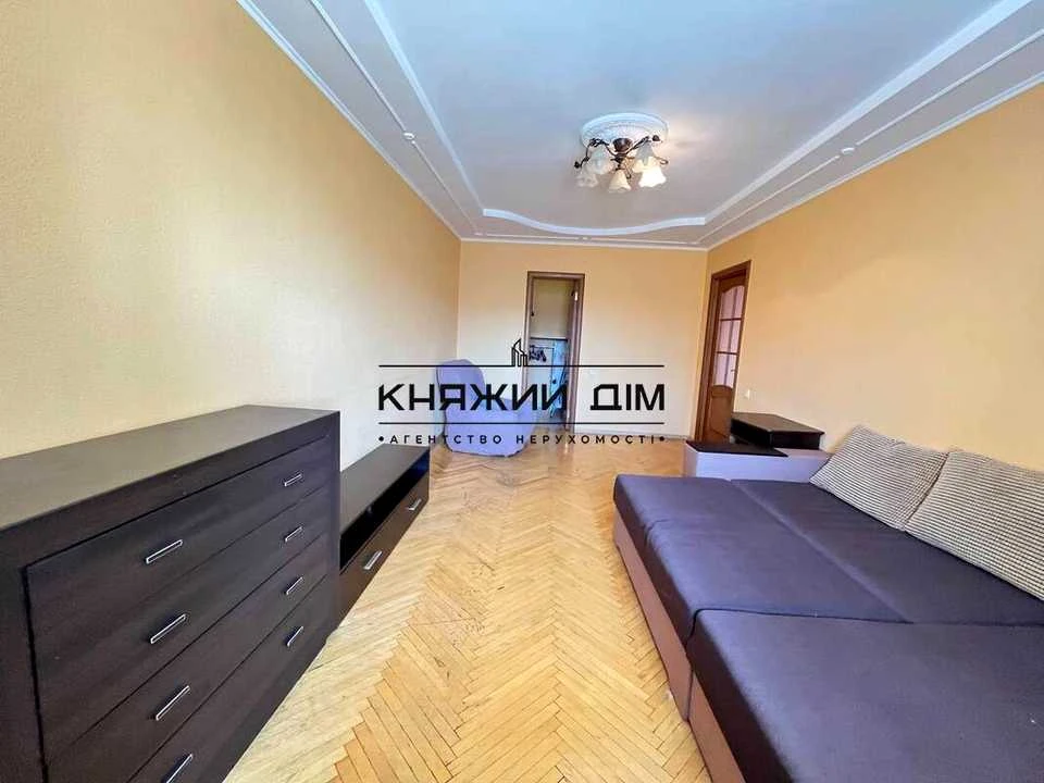 Квартира. Киев, улица Житлянская.