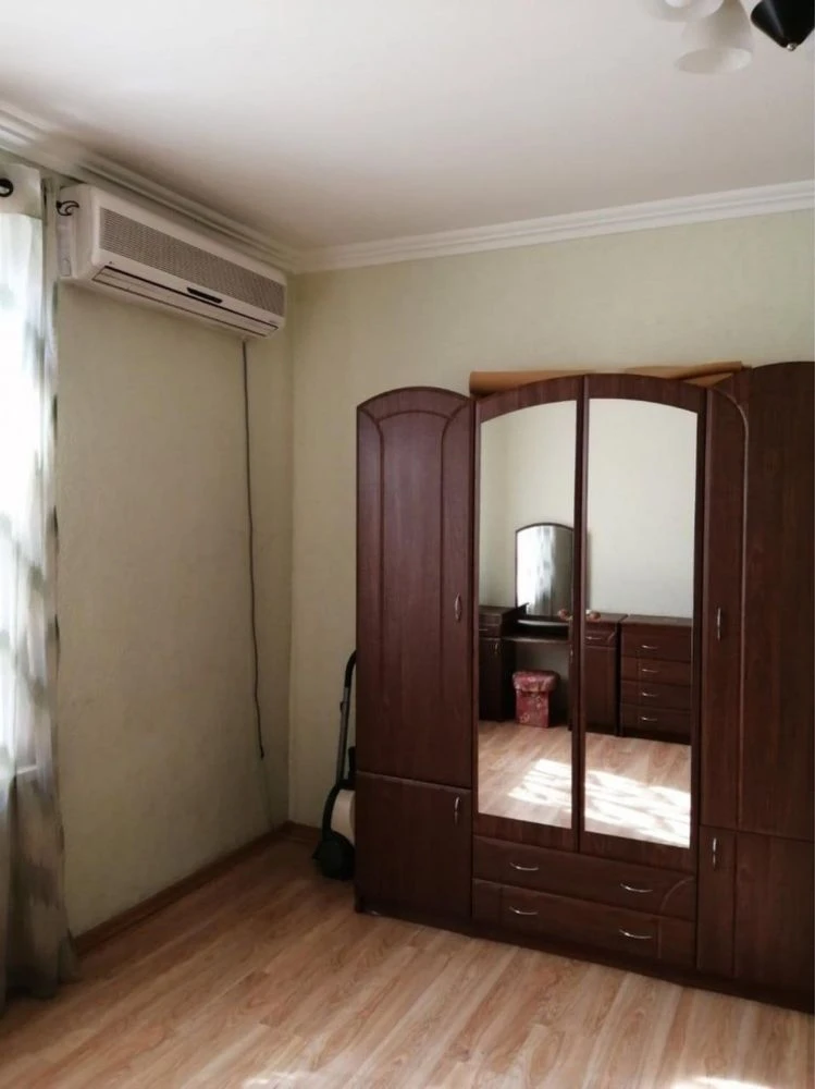 Продам 2 кімнатну квартиру у центрі міста