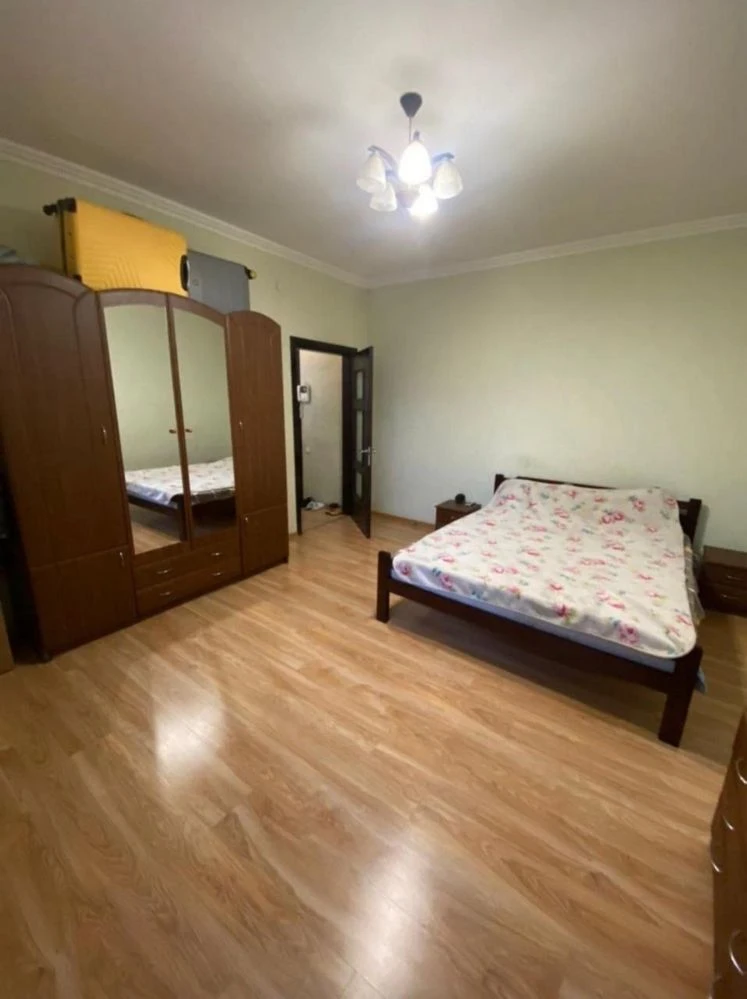 Продам 2 кімнатну квартиру у центрі міста
