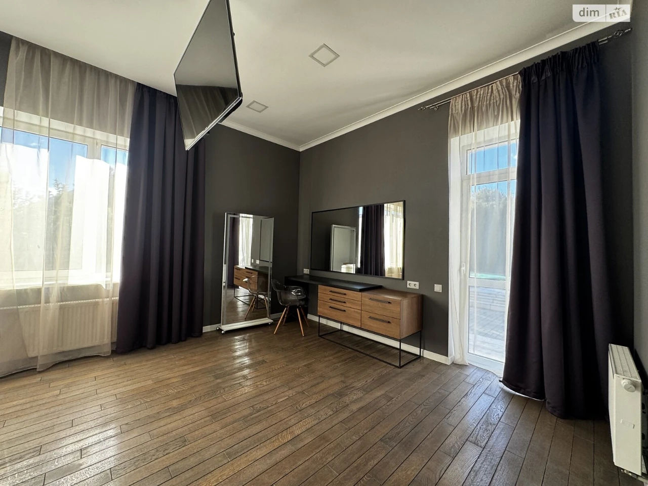 Long-Term Rent House Lower Gardens