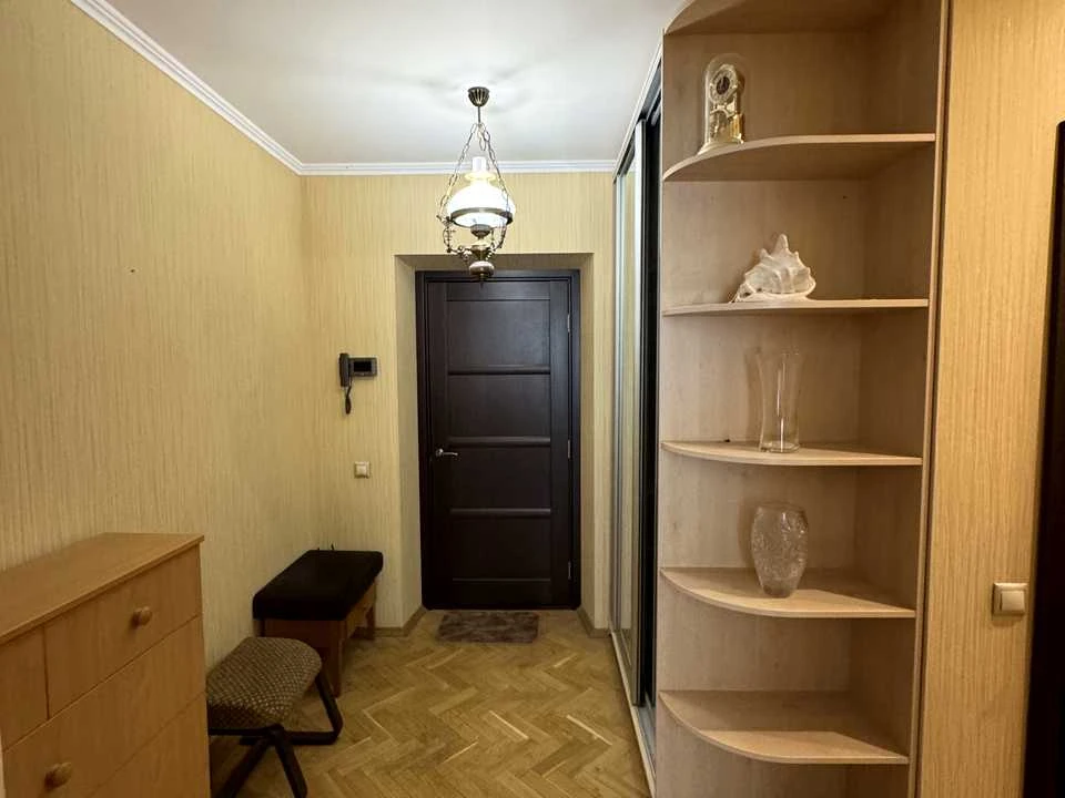 Квартира. Київ, Старонаводницька вул.