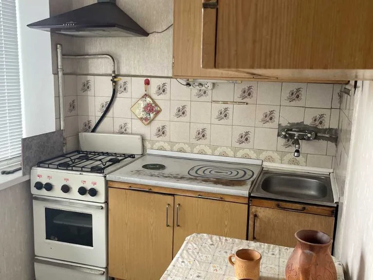 Apartment. Voskresenskaya prospect, Kyiv.