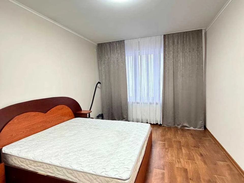 Apartment. Revutskogo st.