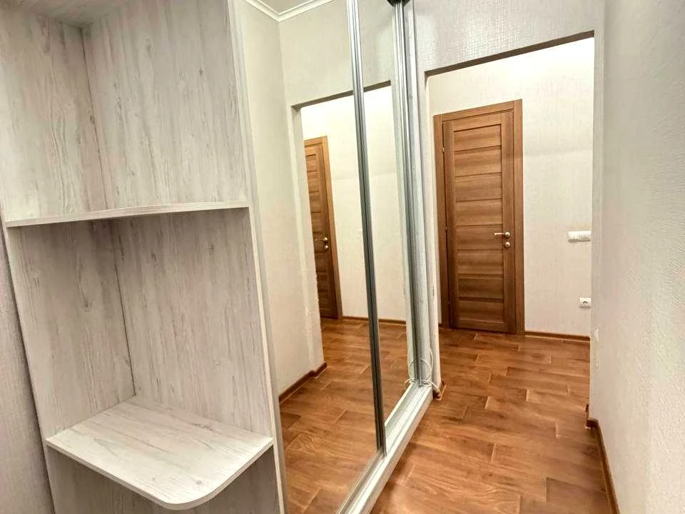 Apartment. Revutskogo st.