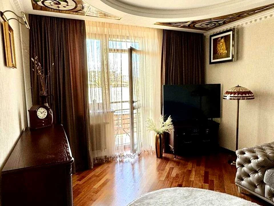 Квартира. Львів, вулиця Квітова