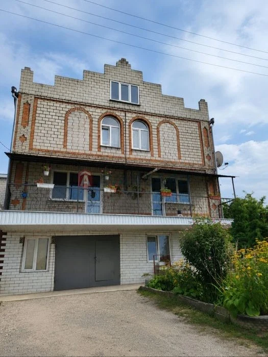 Продаж будинку на Старому місті