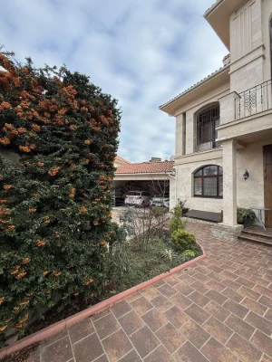 ‼️For Sale: Exclusive House in a Private "Oasis" Cooperative ‼️