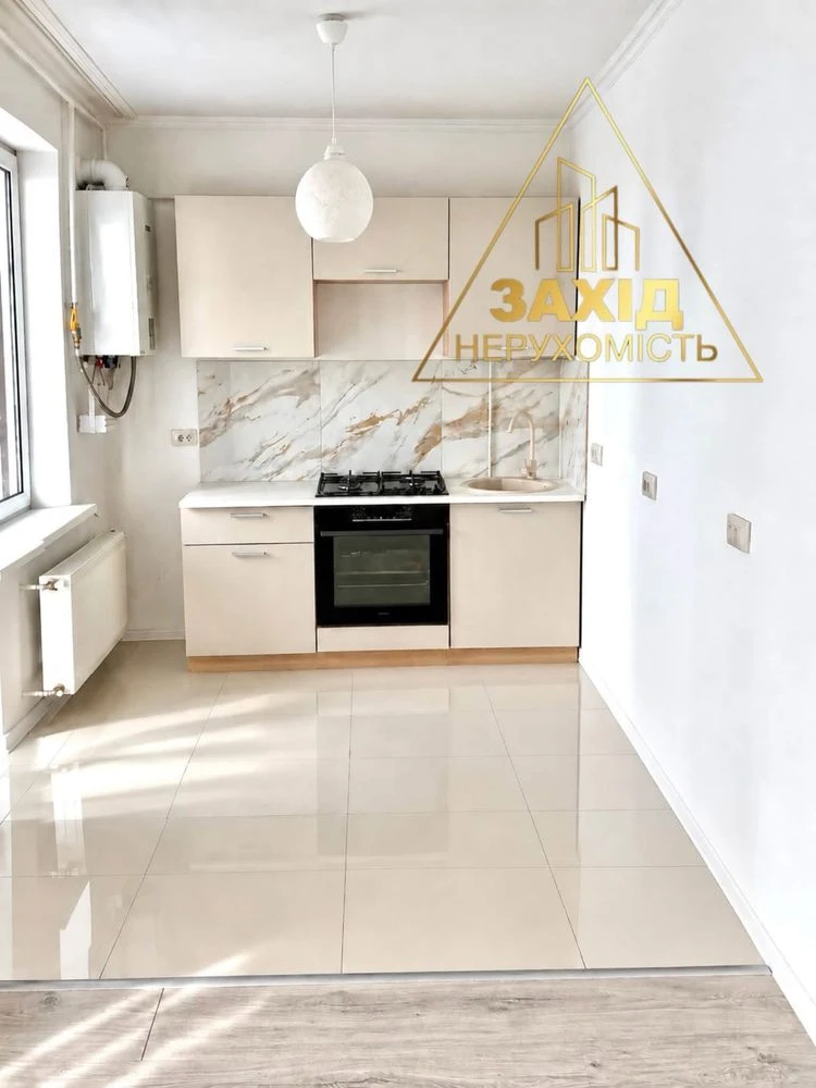 One-bedroom apartment in the "Triumph" residential complex near the "Port City" shopping center