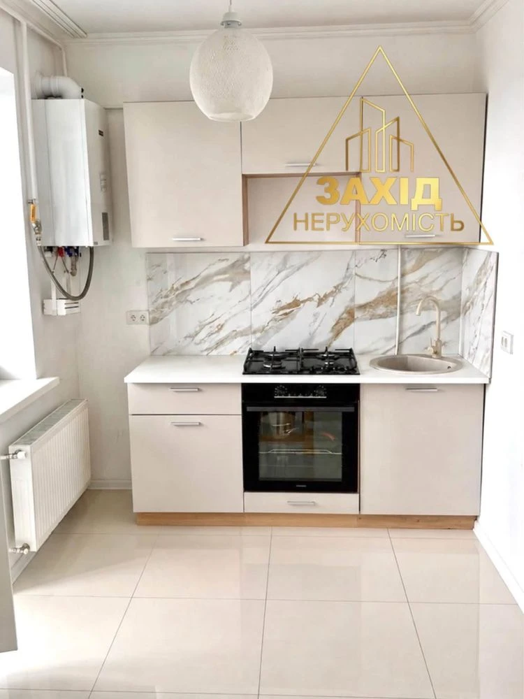 One-bedroom apartment in the "Triumph" residential complex near the "Port City" shopping center