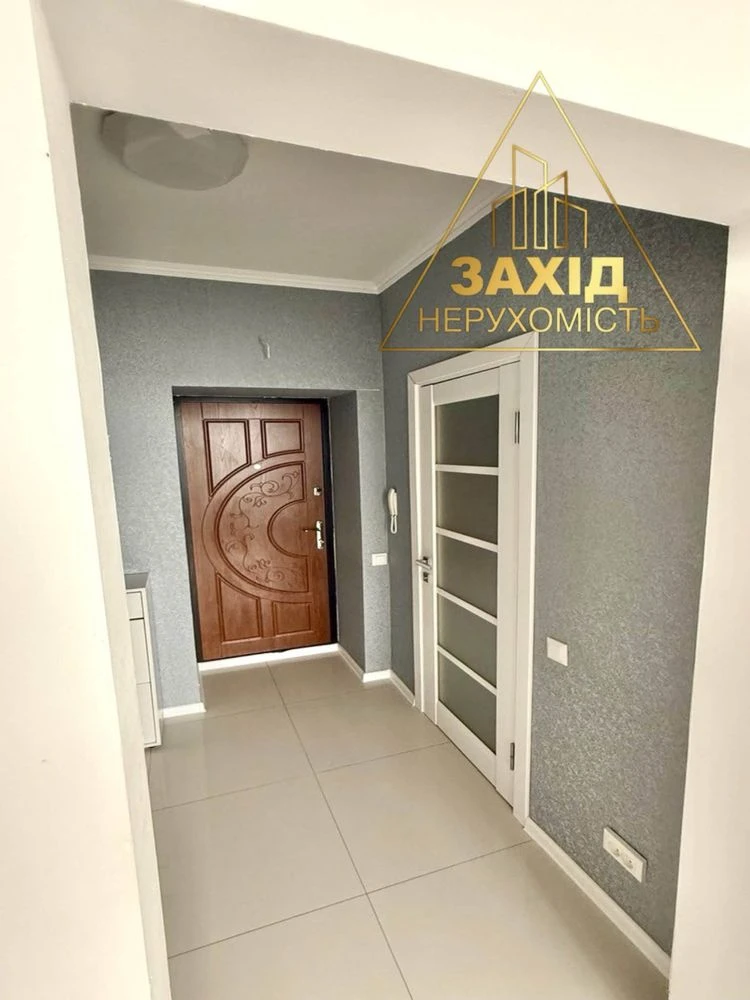 One-bedroom apartment in the "Triumph" residential complex near the "Port City" shopping center