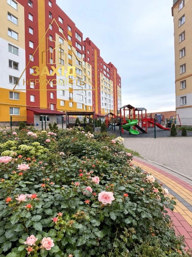 One-bedroom apartment in the "Triumph" residential complex near the "Port City" shopping center