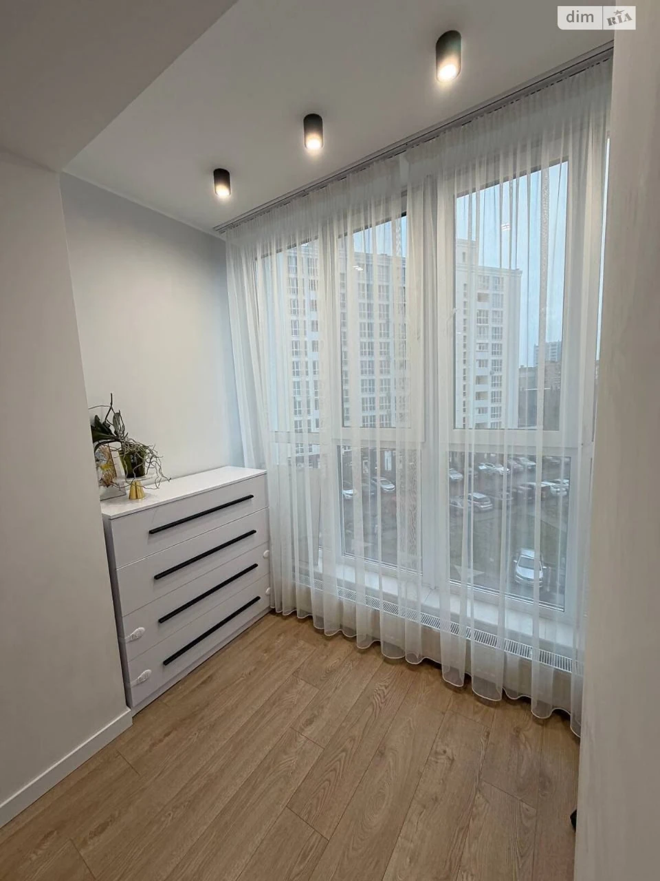 Apartment for Sale - Novosazvodsky