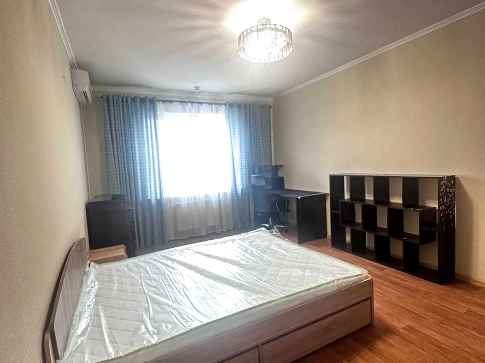 Квартира. Київ, Софії Русової вул.
