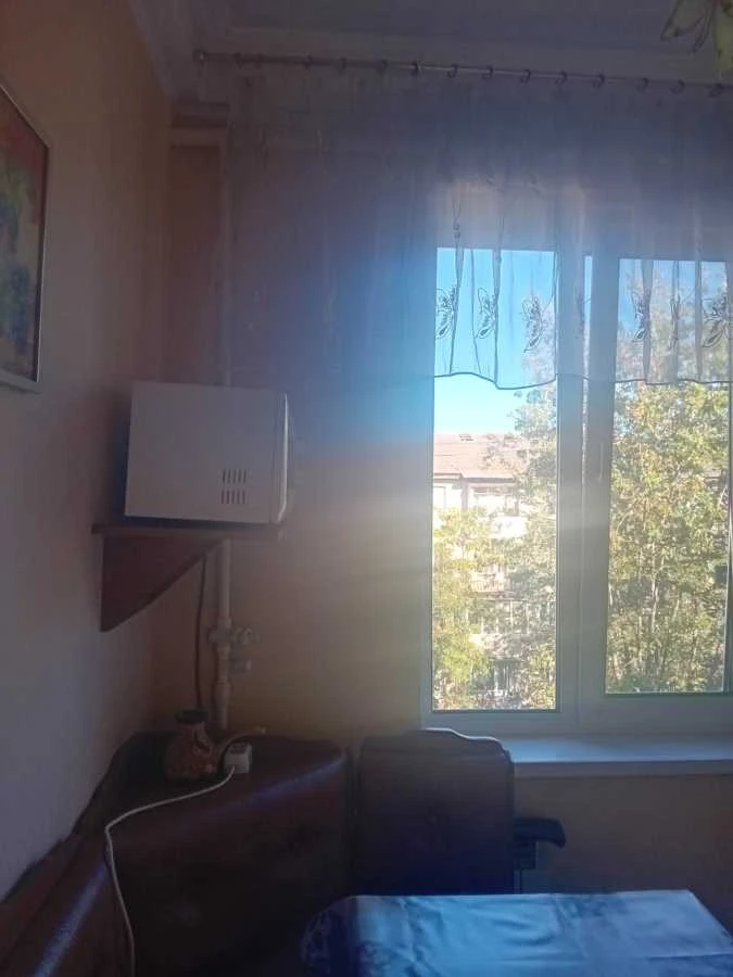 Rent 2-bedroom apartment (45 m²) in Kyiv, Dnieper district