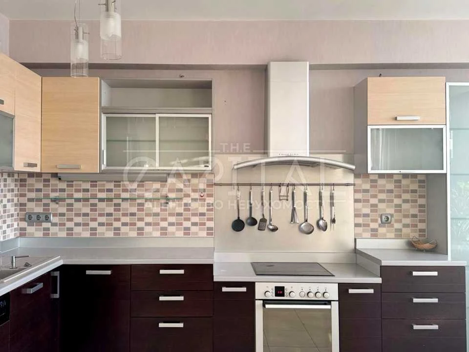 Apartment. Zhylianska St., Kyiv