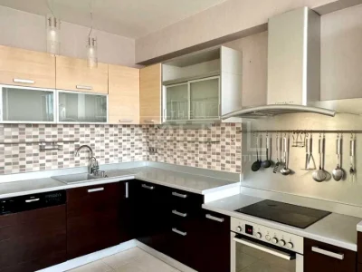 Apartment. Zhylianska St., Kyiv