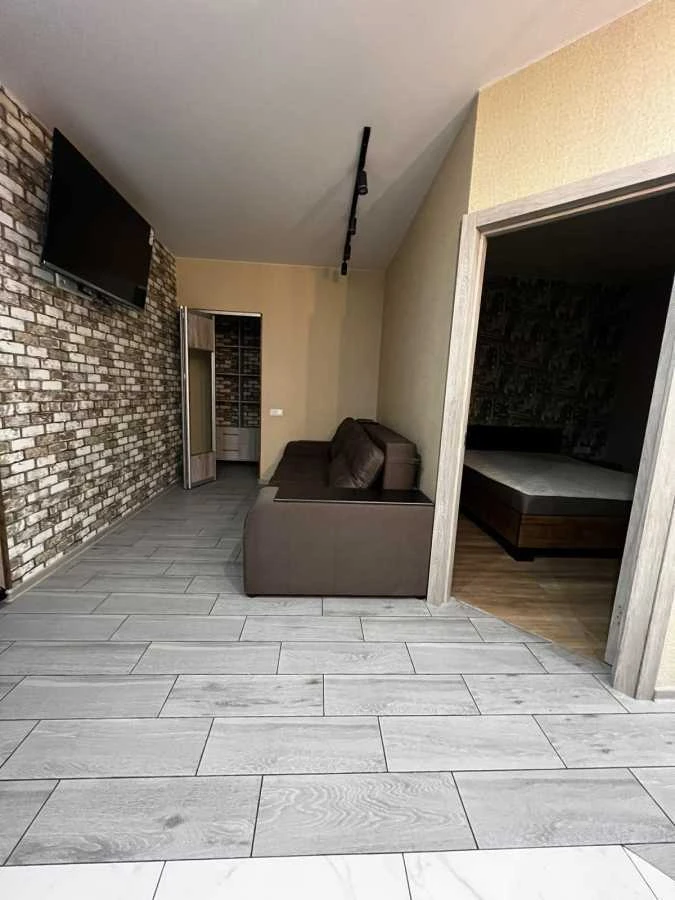 Продам однокімнатну квартиру (62 м²) у Києві, Дніпровський р