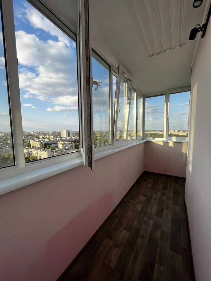 Продам однокімнатну квартиру (62 м²) у Києві, Дніпровський р