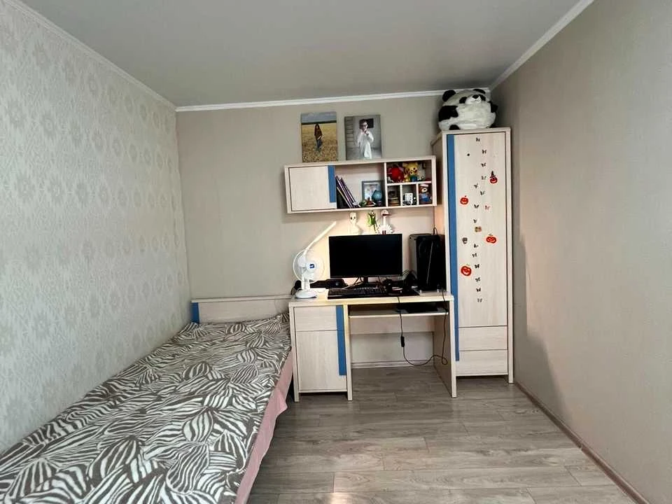 Apartment. Khmelnitsky, Karmelee Street
