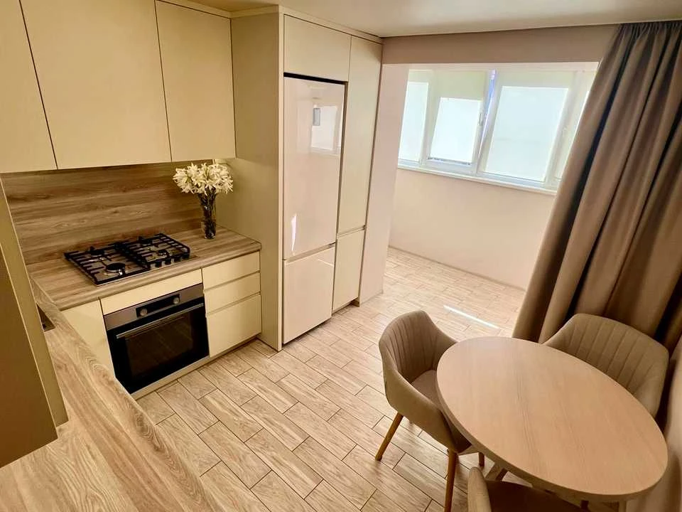 Apartment. Khmelnitsky, Karmelee Street