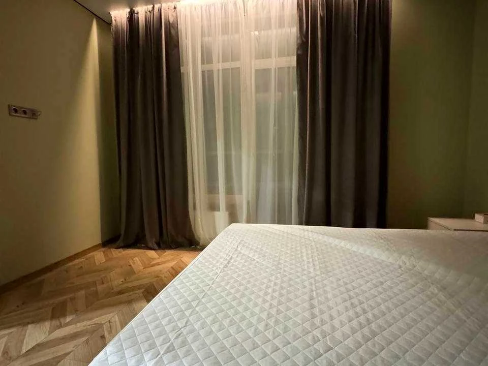 Квартира. Київ, Олеся Бердника вул.