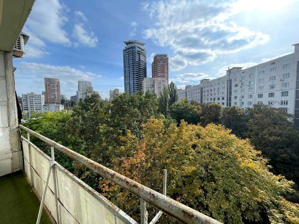 Квартира. Киев, бульвар Леси Украинки.