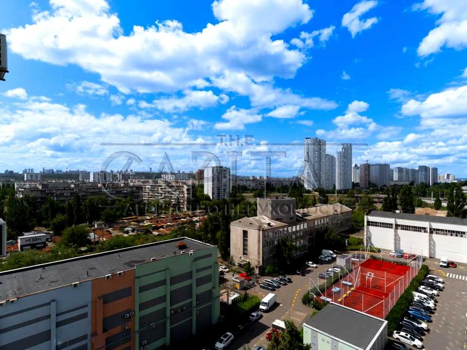 Apartment. Sobornosti Avenue, Kyiv