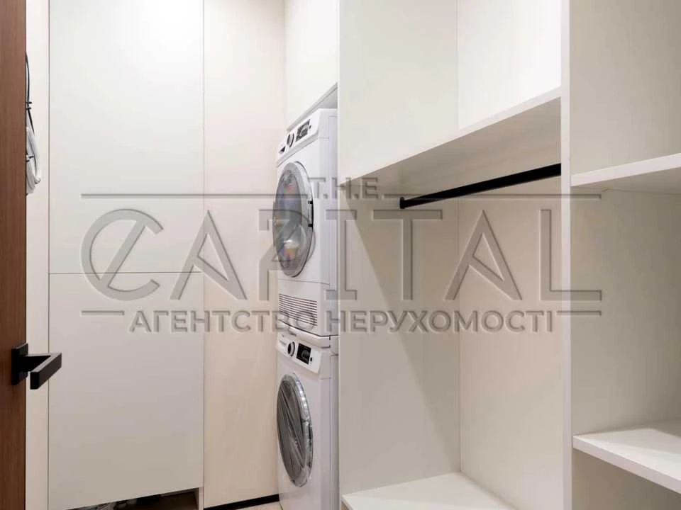 Apartment. Sobornosti Avenue, Kyiv