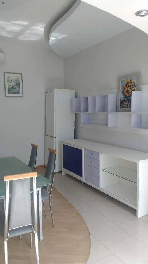 Продаж довгостроково 3-кімнатної квартири, Київ, Шевченківський район, Ярославов