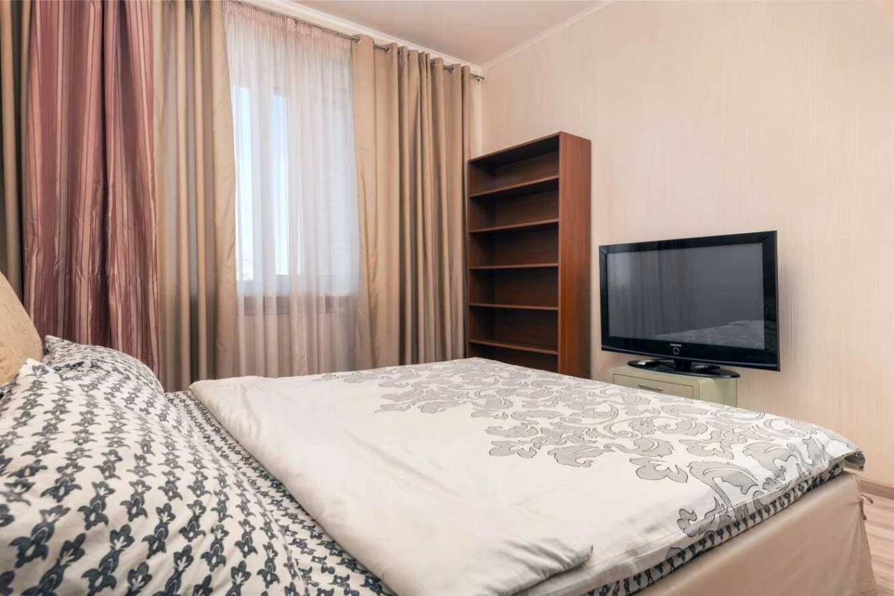 For Sale: 3-bedroom apartment in Kyiv, Obolon, Marshala Tymoshenko Street