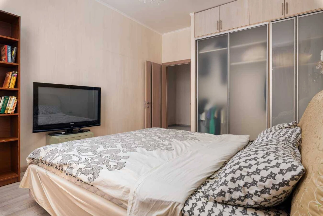 For Sale: 3-bedroom apartment in Kyiv, Obolon, Marshala Tymoshenko Street