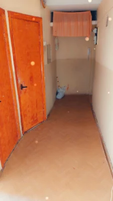 Продам 2-кімнатну на Вітряних Горах