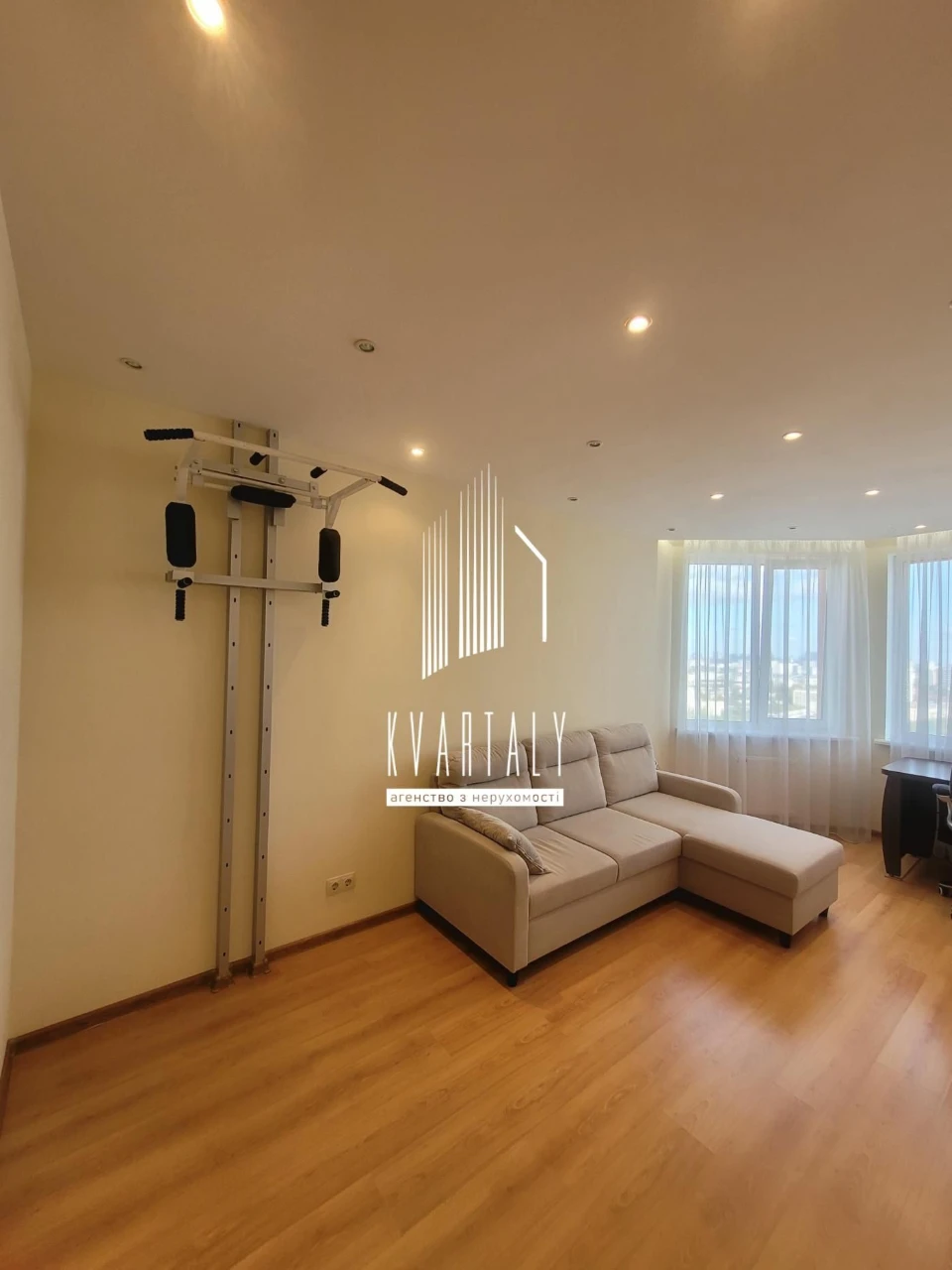 1-room apartment in "Avantgard" residential complex, view
